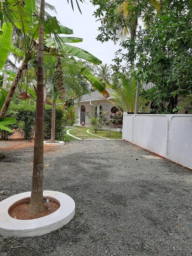 Bella Vita Aluthgama Luaran gambar